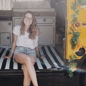 Meet your Posher, Angelina